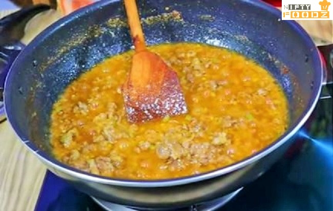 Keema Matar Recipe Pakistani Dhaba Style-niftyfoodz
