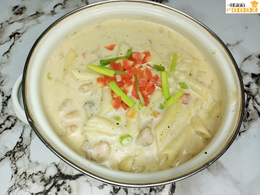 ..Creamy Chicken Macaroni Soup (Sopas Recipe)